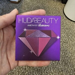 Hude Beauty Amethyst palette